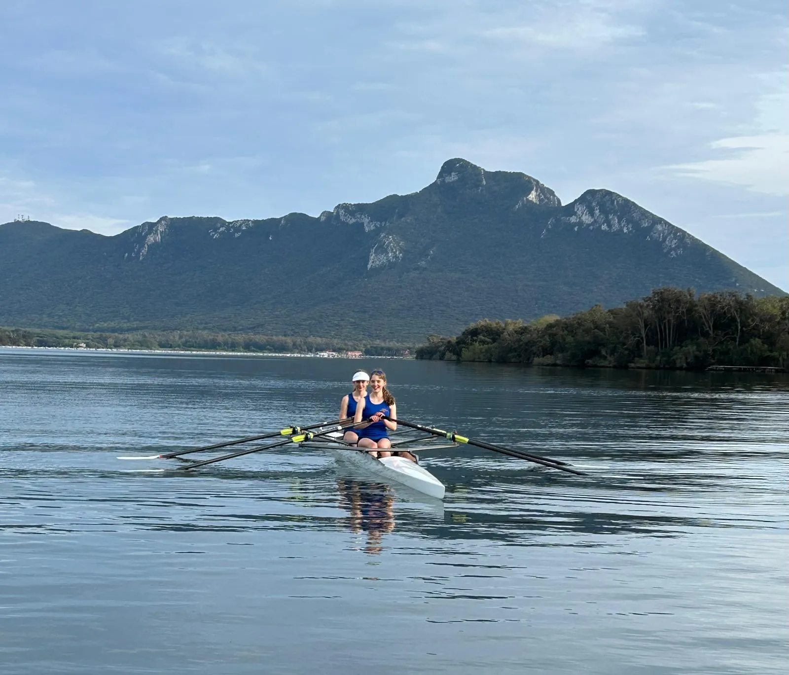 Shiplake Vikings girls training